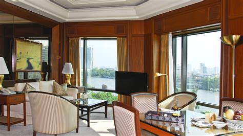 The Peninsula A Serene Retreat From The Bustle Of Bangkok The