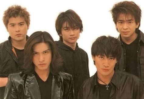 It is made up of four men who were signed with sony music entertainment from 1994 to 2001, with universal music japan from 2001 to 2008, and are now signed under j storm, a label owned by johnny & associates. 全盛期の長瀬智也について語ろう | 長瀬, 長瀬智也, 有名人