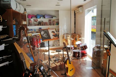 Compra en la tienda en casa las últimas novedades en moda, electrónica, informática, libros busca en la tienda en casa con una fotografía en lugar de texto. MI CASA DE LA MÚSICA. Tienda de instrumentos musicales ...