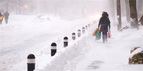 Ontario Winter Storm Is Bringing Up To 20 Cm Of Snow This Weekend Narcity