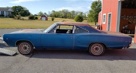 3834 Speed 1968 Dodge Super Bee Barn Finds