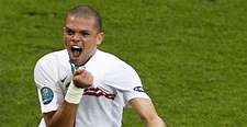 Pepe se convierte en el primer jugador de los tres equipos que marca en ...