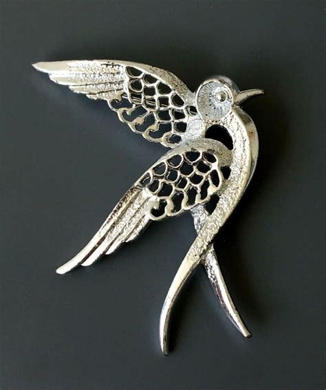 Vintage Signed Sarah Coventry Bird Brooch Pin Ebay In 2020 Antique