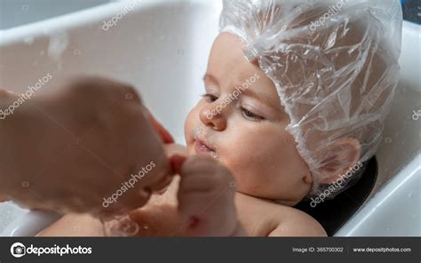Baby Girl Bathes Bath Foam Soap Bubbles Unrecognizable Mother Bathing