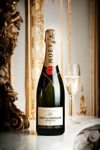 The house rose to a new challenge by developing a luxuriously revolutionary champagne: ¿Cuál es tu Moët & Chandon preferido? - Zeleb.es