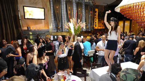 lavo s champagne brunch the perfect luxurious and indulgent weekend brunch in las vegas