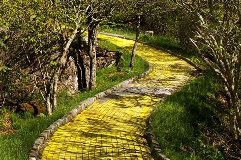 Photos Of Run Down Land Of Oz Theme Park In North Are Amazing Dbtechno