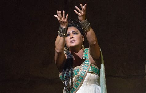 Le Metropolitan Opera au cinéma Anna Netrebko est Aida qui leut cru