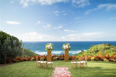 Kauai Wedding Locations Modern Elopement Micro Wedding Elope To Hawaii