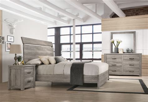 Roundhill Furniture Floren Contemporary Weathered Gray Wood Bedroom Set