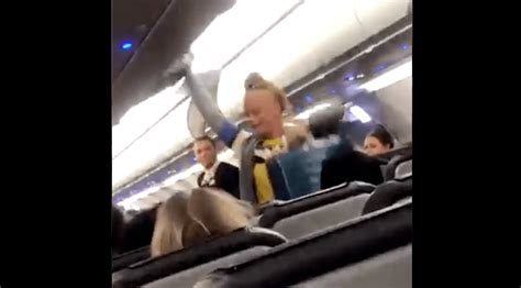 Racist Women Kicked Off Plane After Complaining About Muslim Men On Flight