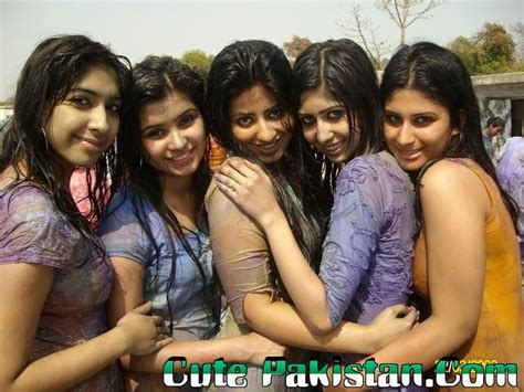 4 Hot Girls Holi Indian Girls In Pakistan Flickr