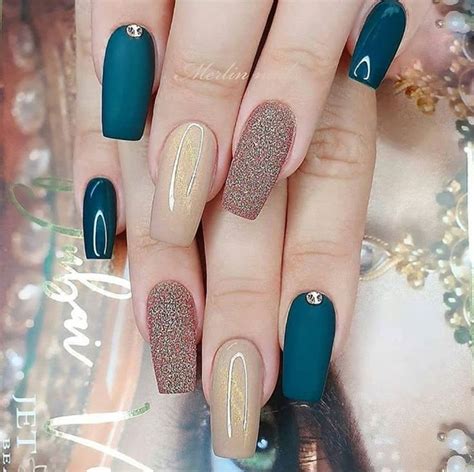 30 Stunning Wedding Nail Designs For The Chic Bride The Glossychic