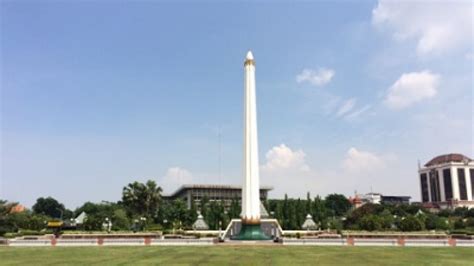 Gambar Dan Nama Monumen Sejarah Sarah Bell