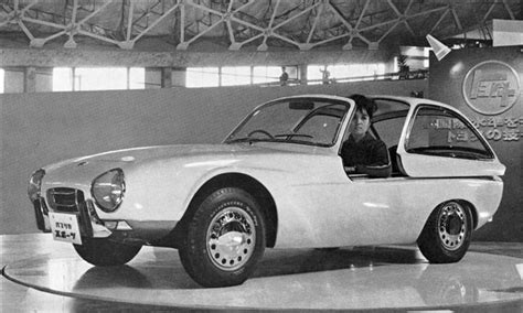 トヨタ・スポーツ800, toyota supōtsu happiyaku) is toyota's first production sports car. Mini 2000GT: 1968 Toyota Sports 800