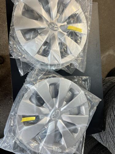 Factory Toyota Corolla Wheel Covers Hubcaps2020 2021 2022 15 61190
