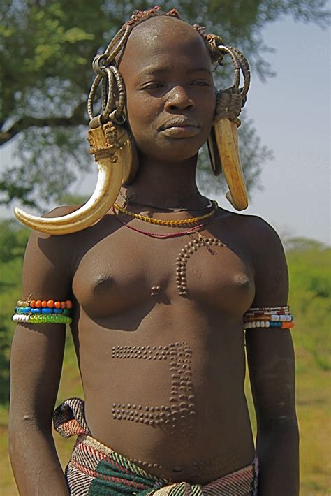 Nude Tribal African Female Booty Photos De Femmes