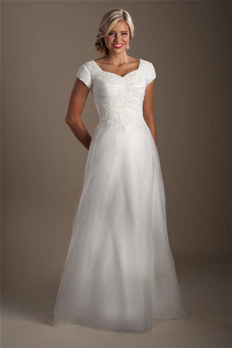 Elegant A Line Sweetheart Organza Applique Modest Wedding Dress With ...