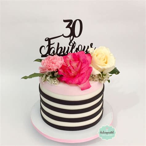 Gran torta de cumpleaños con velas tarjeta de cumpleaños para mujeres. Flowers Cake 🌸🍃🌺🍃🌹Torta de Flores en Medellín por http ...