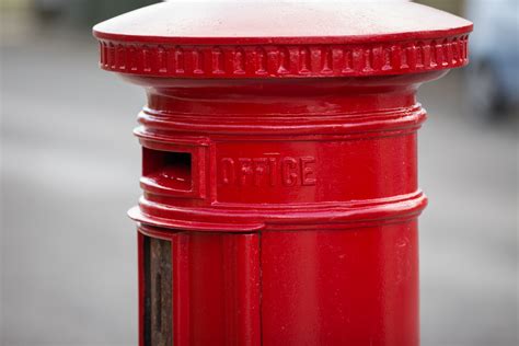 Red Post Box Kostenloses Stock Bild Public Domain Pictures