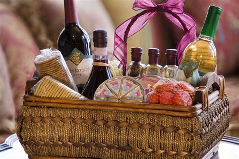 From wine gift baskets to cookies, cakes, and fresh fruit, find the right gift for any celebration. Make Your Own Personalized Cocktail Gift Basket