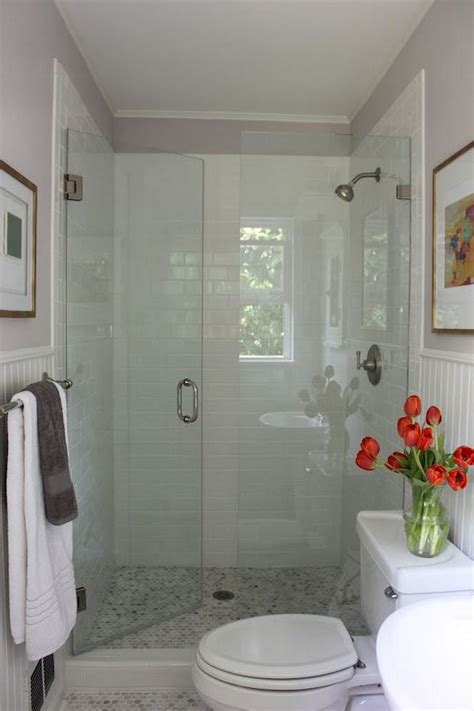But bathrooms are also the area of the home that takes quite a small space. 33+ STUNNING SMALL BATHROOM REMODEL IDEAS ON A BUDGET ...