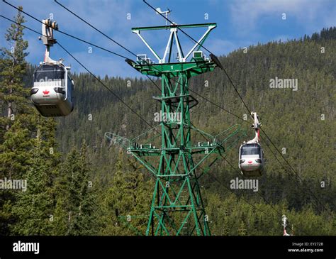 Glass Enclosed Gondola Hi Res Stock Photography And Images Alamy