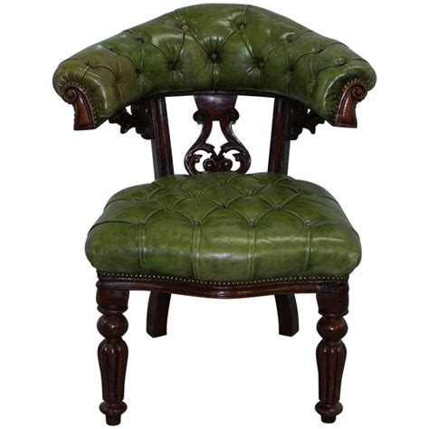 The item is in very good used condition with no rips or tears. Victorian Horseshoe Back Chesterfield Green Leather ...