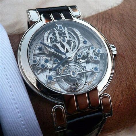Learn about uhr (xswx) with our data and independent analysis including price, star rating, valuation, dividends, and financials. A rare bird, the Harry Winston Opus 2 by Antoine Preziuso ...