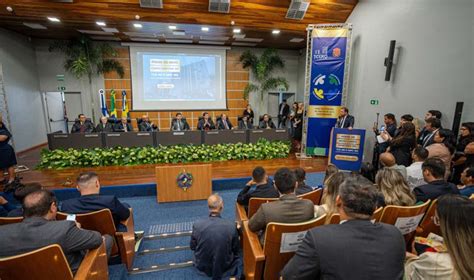 Prefeito Hildon Chaves Prestigia A Solenidade De Posse De Novo Presidente Do Tribunal De Contas