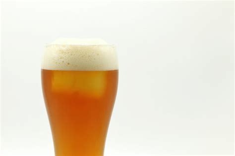 ラガービールとは？日本人に好まれる理由や歴史、おつまみなど解説 オリオンストーリー
