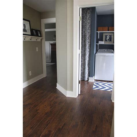 / case) high gloss bramber 12 mm t x 4.76 in w x 47.72 in l water resistant laminate flooring (15.79 sq. Select Surfaces Cocoa Walnut Laminate Flooring (Various ...