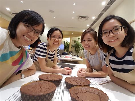 We were attending a lennox collagen baking workshop. EATS ABC COOKING STUDIO- CAKE BAKING ( TAKASHIMAYA ...