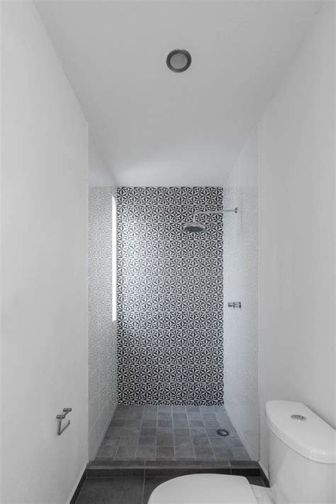 Gallery Of Casa Foraste Uno Más Uno 15 Glamorous Bathroom Decor