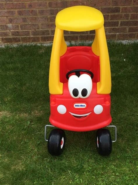 Little Tikes Cozy Coupe Classic Ride On Car Used But In