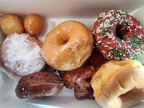 Fresh Donuts And Deli In South Salt Lake Photos Menu Reviews And Ratings