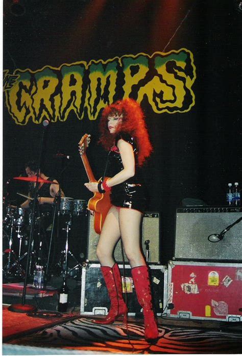 Poison Ivy The Cramps The Cramps Female Singers Guitar Girl