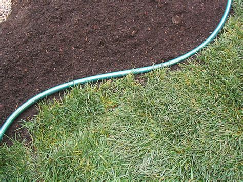 Adding a lawn edging or border helps to complement the elements of the landscape. How to Add a Border to a Garden | how-tos | DIY