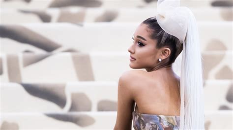 Ariana Grande Temporarily Gave Up On True Love Because She Was Hangry