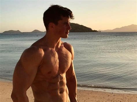 Watch World S Hottest Math Teacher Pietro Boselli Shoots Video While Stranded In A Philippine