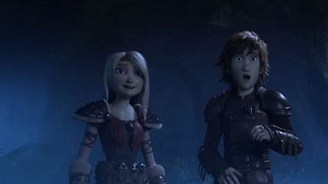 Toothless Meets His Girlfriend In How To Train Your Dragon 3 Trailer