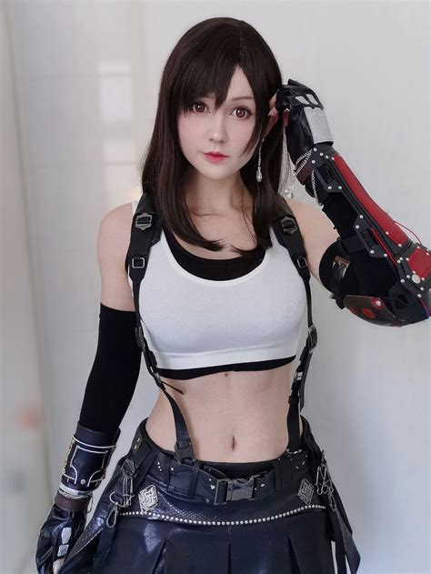 We Still Remember Tifa With This Flirty Final Fantasy Vii Cosplay Pledge Times