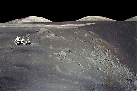 Apod 24 Juni 2012 Apollo 17 Bij De Shorty Krater