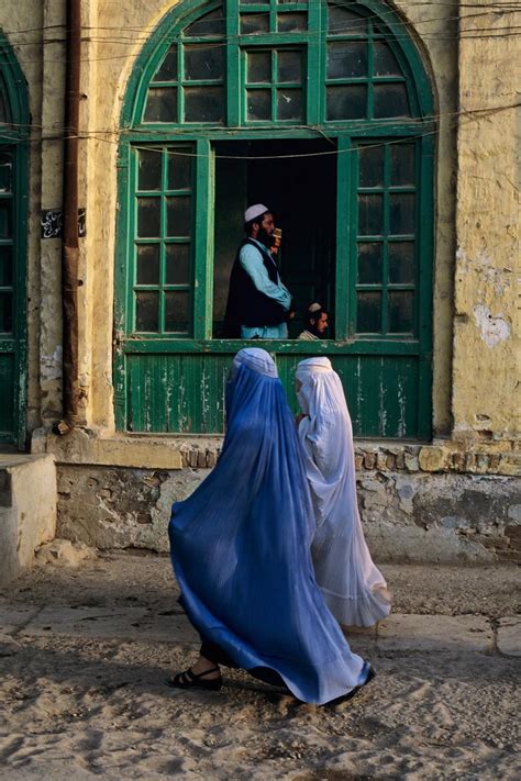 Kunduz Afghanistan Steve Mccurry Steve Mccurry Photos Afghan Girl