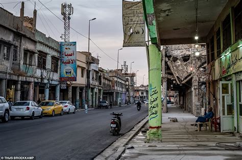 Photographer Takes A Trip To Mosul And Returns With An Astonishing Set