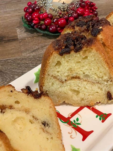 Serve guests a piece of seasonal coffee cake and a steaming hot cup of coffee on christmas morning. Christmas Morning Coffee Cake - Hot Rod's Recipes