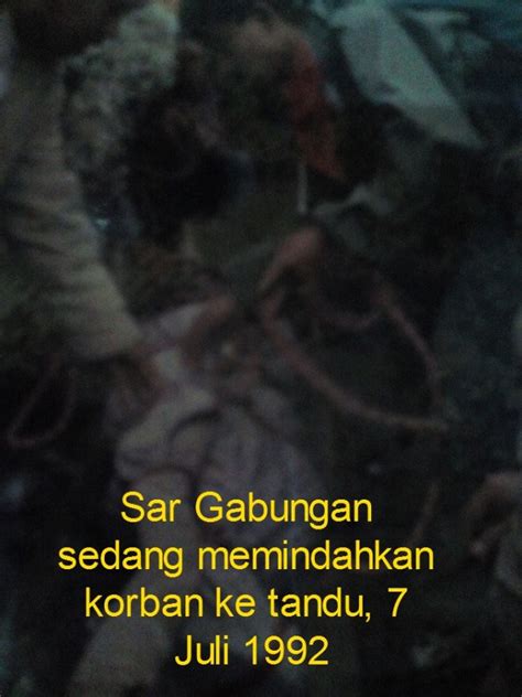 Sejarah Tugu Abelgunung Marapi Bukit Tinggi Sumatra Barat Shelter3