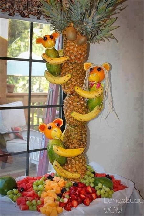 Fun Food Ideas 35 Pics Pineapple Tree Centerpieces Fruit Art