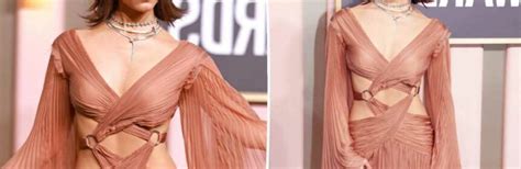Jenna Ortega Bares Her Abs On The Golden Globes Red Carpet Hot