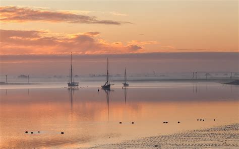 Sunrise Clouds Landscapes Nature Coast Dawn England Calm Boats